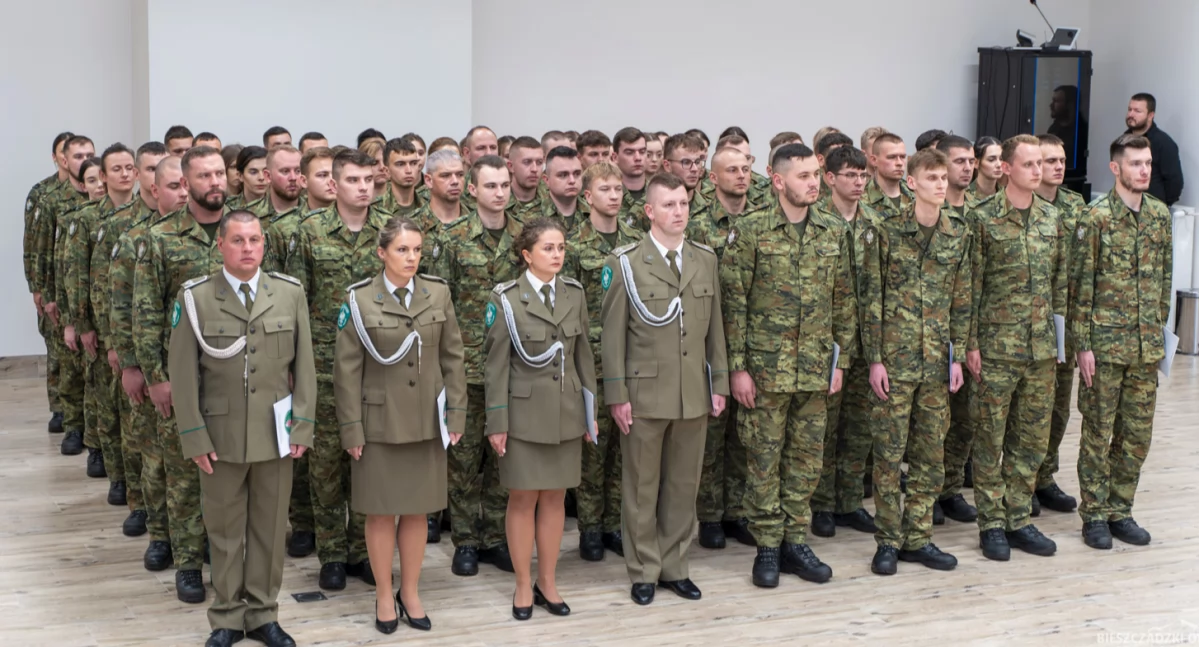 Nowo mianowani kaprale i chorążowie [ZDJĘCIA]