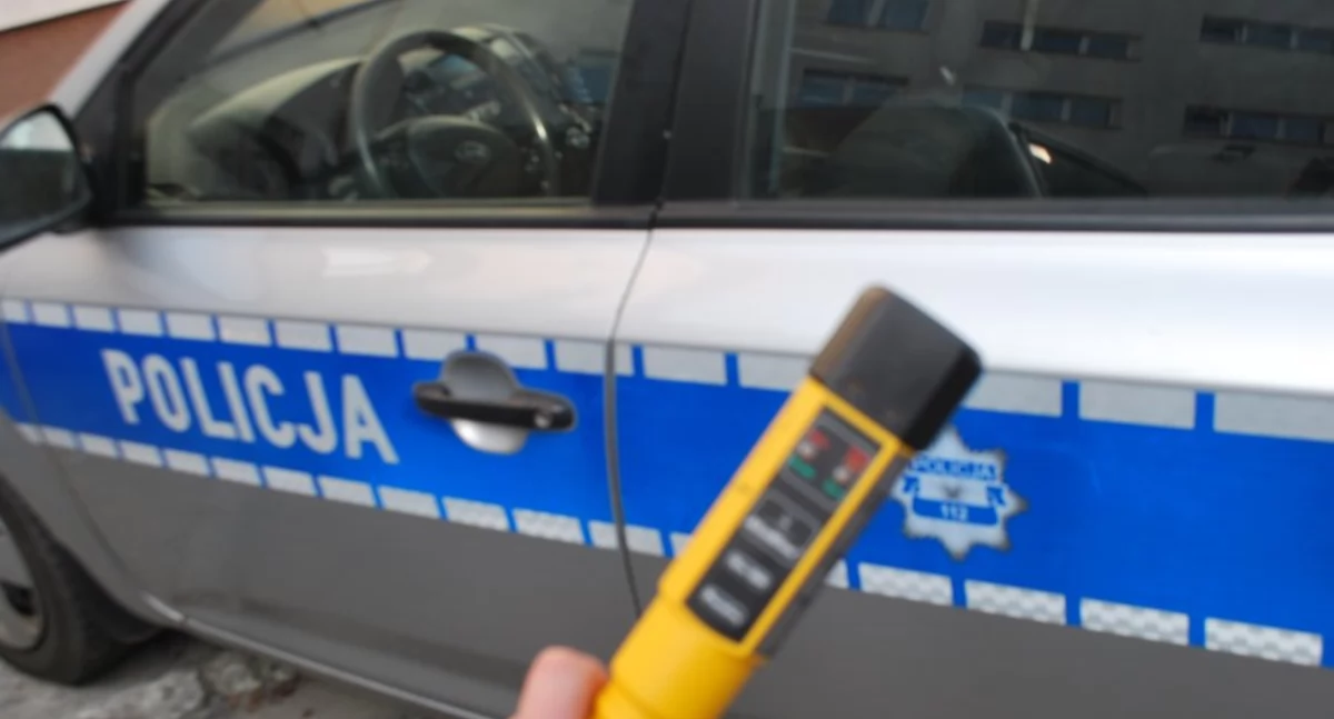 Z impetem zaparkowała z córką pod przedszkolem. Miała ponad 3 promile