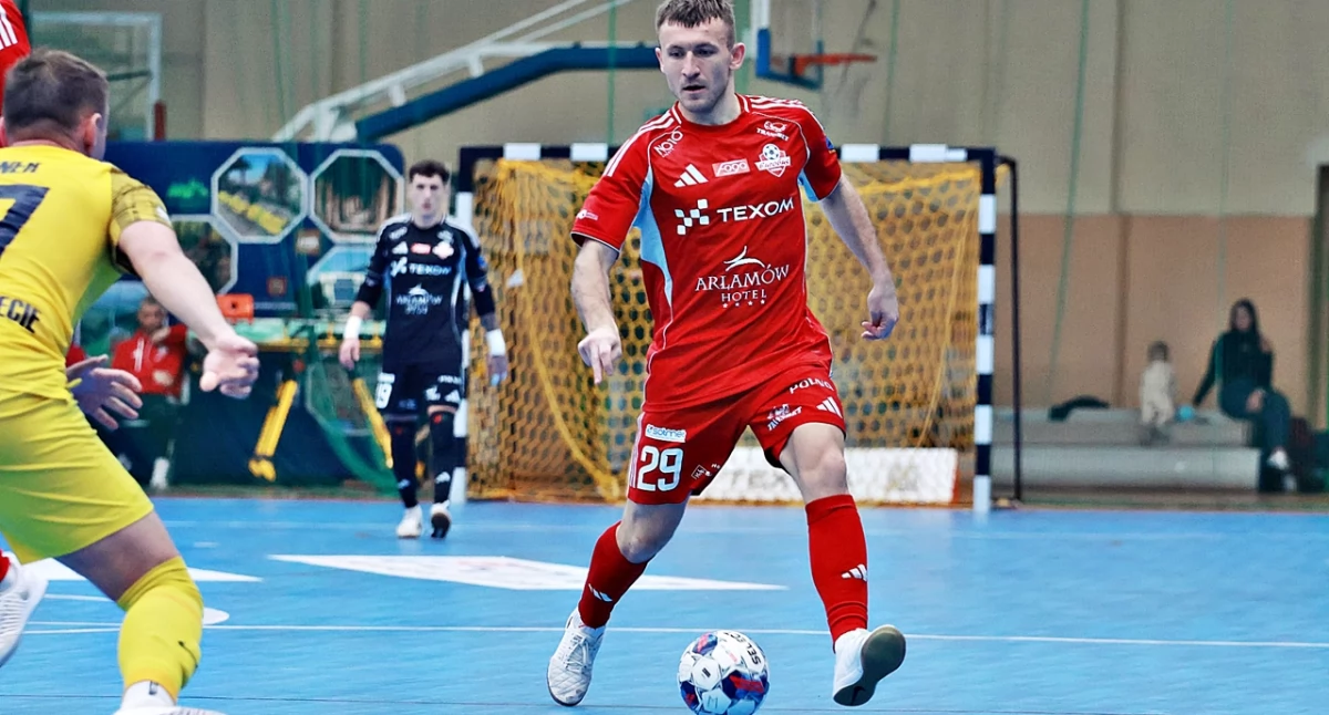 Ależ występ Texom Eurobusu! Druga „dwucyfrówka” w sezonie. Legia bez szans w stolicy