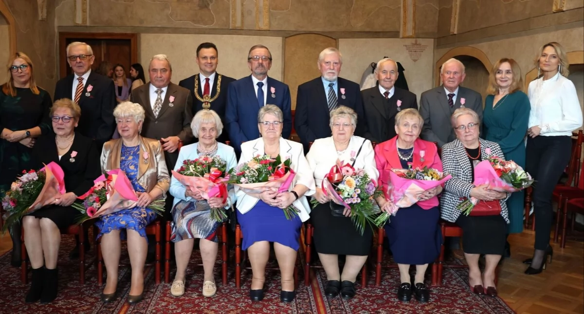 Od dekad pielęgnują swoje małżeńskie przysięgi [ZDJĘCIA]