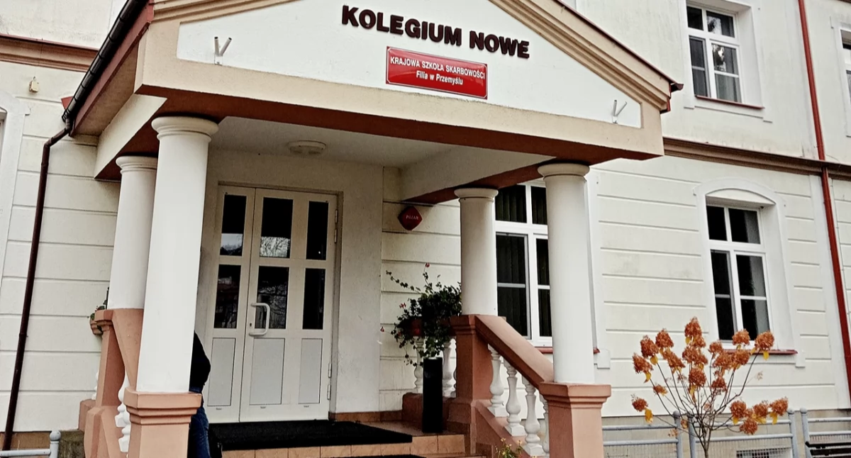 Filii Krajowej Szkoły Skarbowości w Przemyślu nic nie uratuje. Bo koszty były za duże…