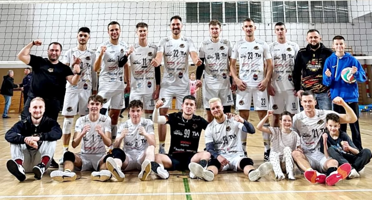 Żagiel bez szans w derbach. 6. raz Feniksa Heron Przeworsk