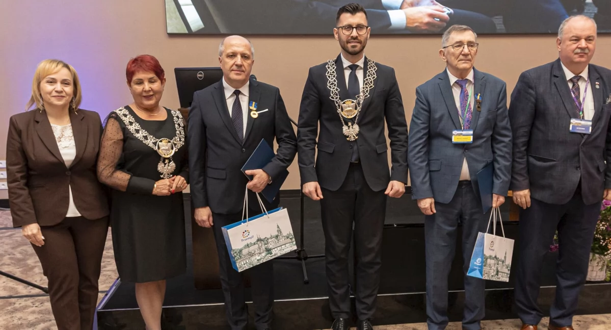 Lekarze ze szpitala wojewódzkiego uhonorowani tytułem Zasłużony dla Miasta Przemyśla