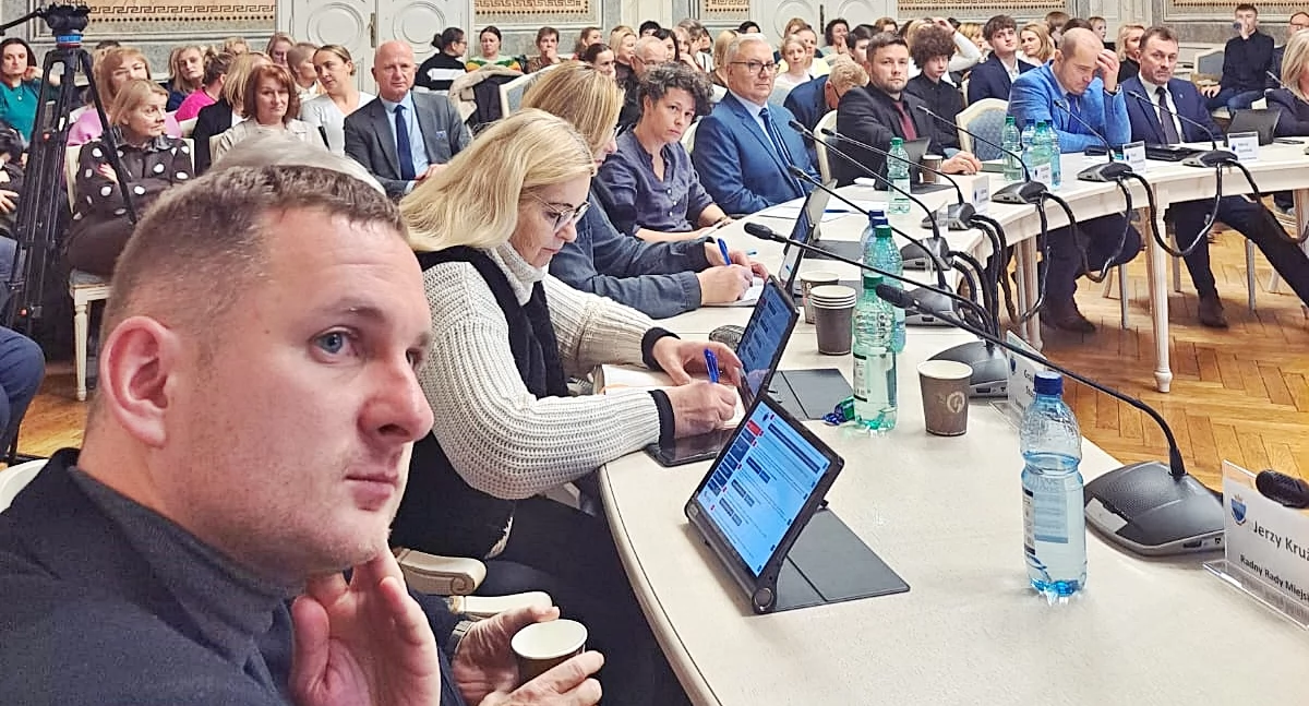 Radni zdecydowali: sześć zespołów szkolno-przedszkolnych powołanych do życia