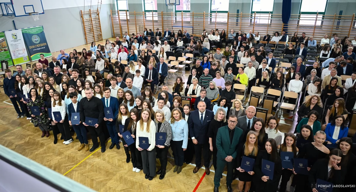 Stypendia dla najzdolniejszych. 225 uczniów nagrodzonych!
