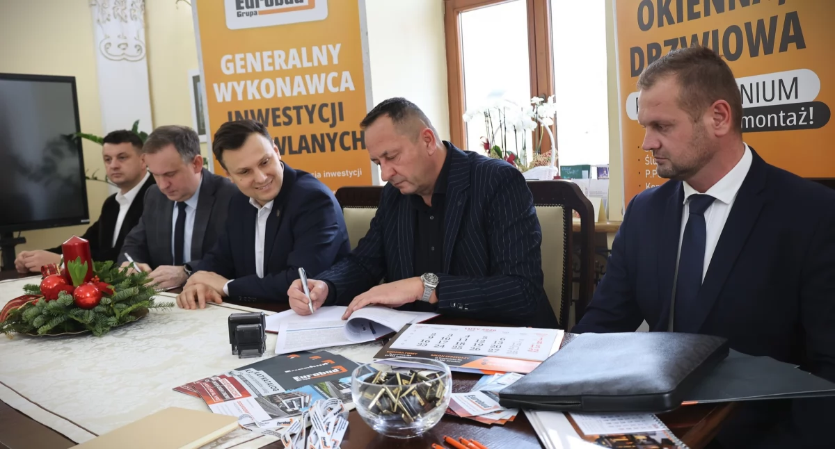 Wykonawca tanich mieszań wyłoniony. Kiedy mieszkańcy odbiorą klucze?