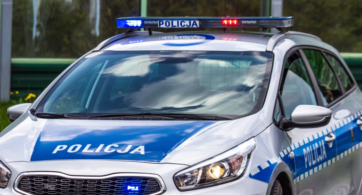 Stracił panowanie nad pojazdem i uderzył w prawidłowo poruszający się skuter. Zdarzenie drogowe w Hadlach Szklarskich 