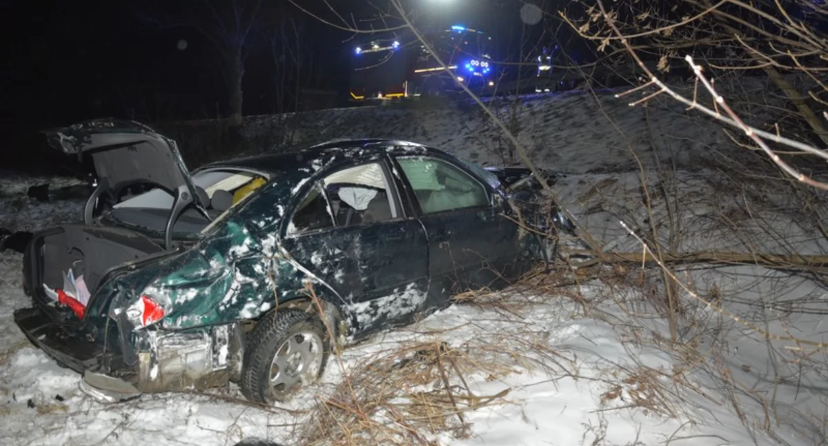 Drogowy bilans Sylwestra i Nowego Roku. Jeden z trzech wypadków miał tragiczny finał