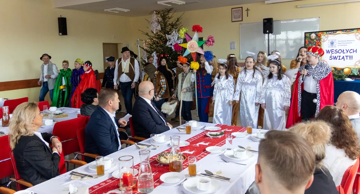 (Przed)świąteczne spotkanie opłatkowe pracowników PANS w Przemyślu 
