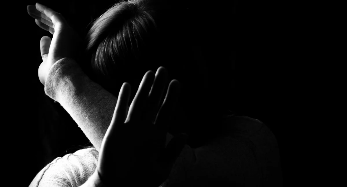 Miesiące ogromnego dramatu małoletniego chłopca z Przemyśla. Był wielokrotnie gwałcony?! Matka wiedziała…