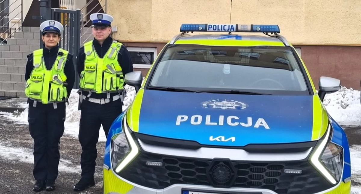 Czujność na medal! Policjanci ruszyli z pomocą nieprzytomnemu 34-latkowi 