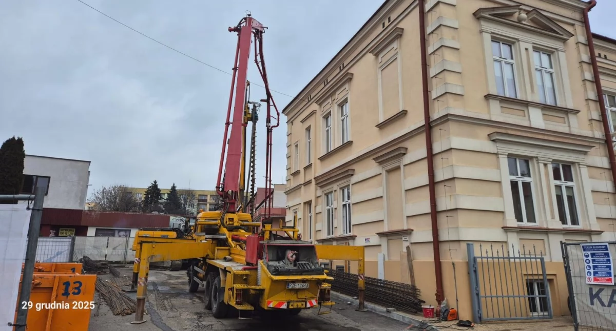 Trwa budowa sali koncertowej w szkole muzycznej w Przeworsku [ZDJĘCIA]