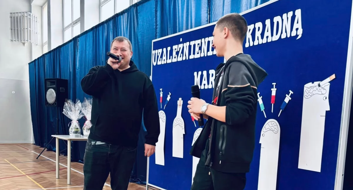 Hip-hopowcy dotarli z ważnym przesłaniem do młodzieży SP 10 [ZDJĘCIA]