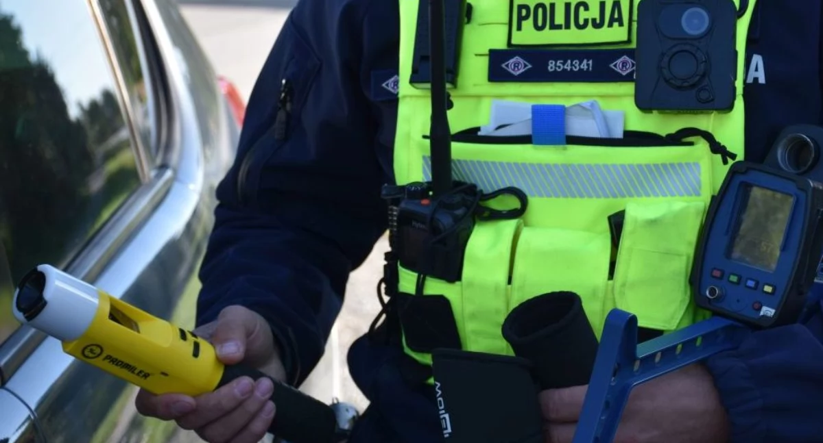 32-latek wydmuchał ponad 3 promile. Za jazdę w tym stanie grozi mu kara do 3 lat pozbawienia wolności