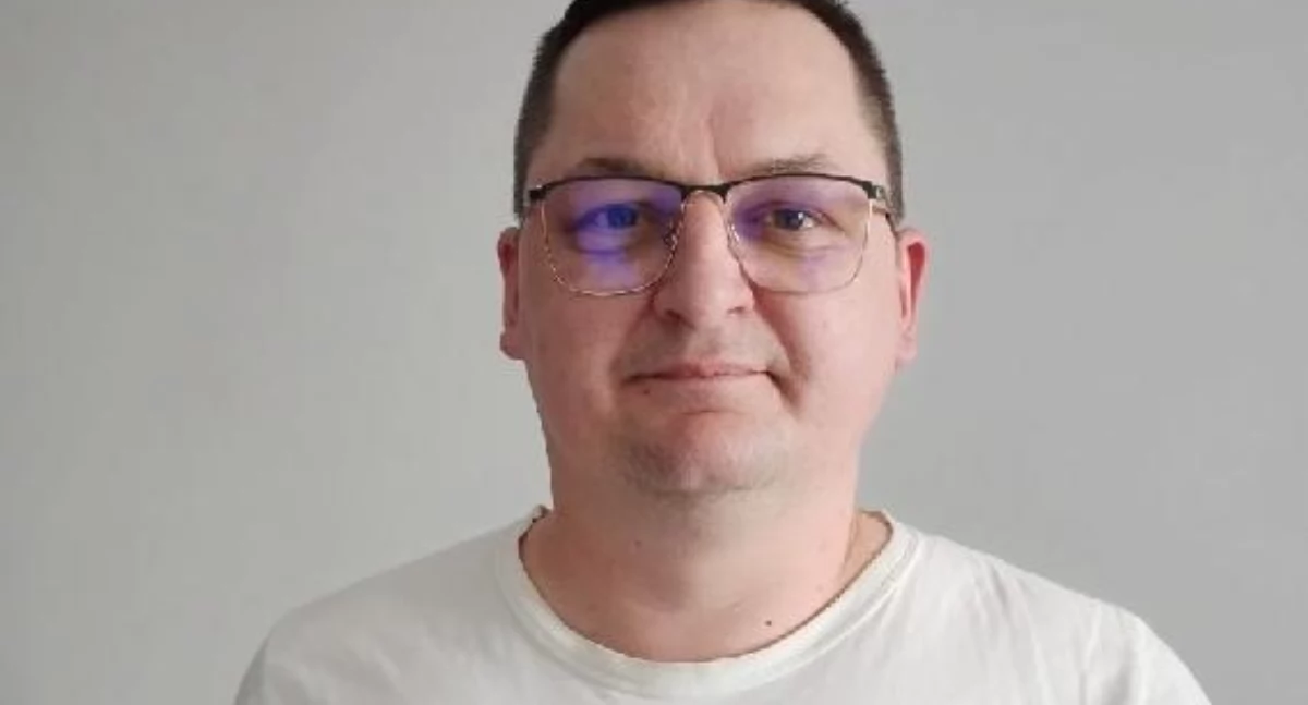 Asp. sztab. Adrian Klich z komisariatu w Kańczudze oddał szpik swojemu genetycznemu bliźniakowi. Na tę szansę czekał 17 lat