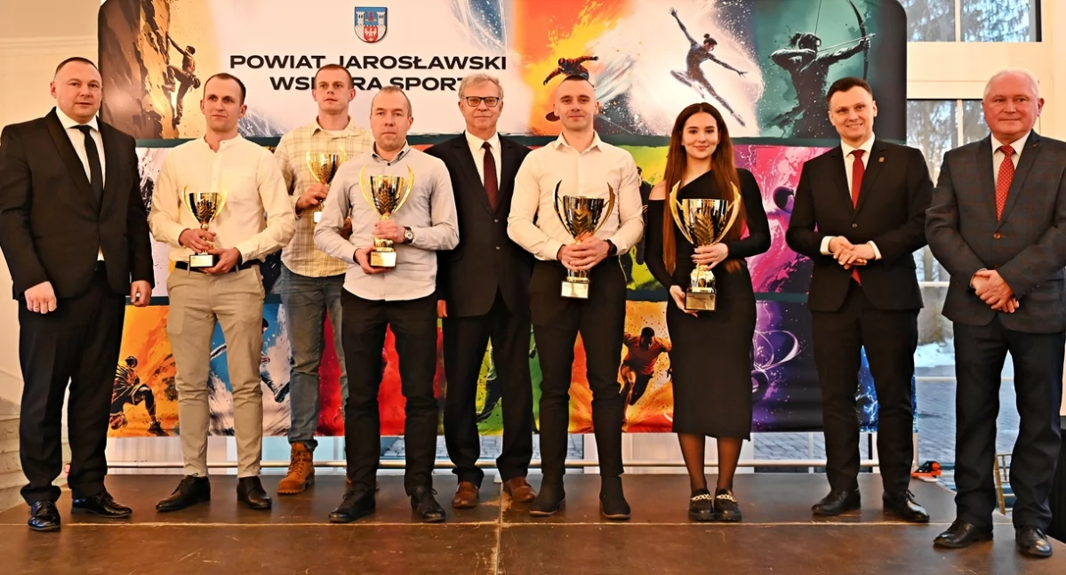 Płeć piękna górą! Plebiscyt na najlepszych-najpopularniejszych sportowców i trenerów powiatu jarosławskiego w 2025 roku rozstrzygnięty [ZDJĘCIA]