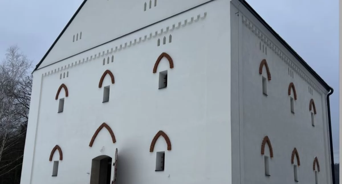 Gmina dopięła swego. Zabytkowy spichlerz w Wybrzeżu uratowany! Otwarcie na wiosnę