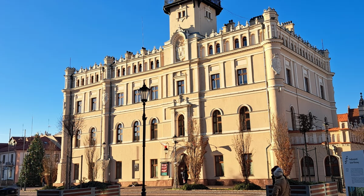 Wnętrza jarosławskiego ratusza do remontu
