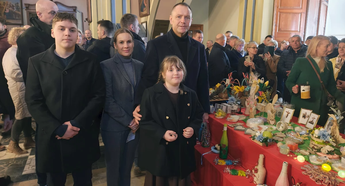 Prezydent Nawrocki z rodziną w Kalwarii Pacławskiej
