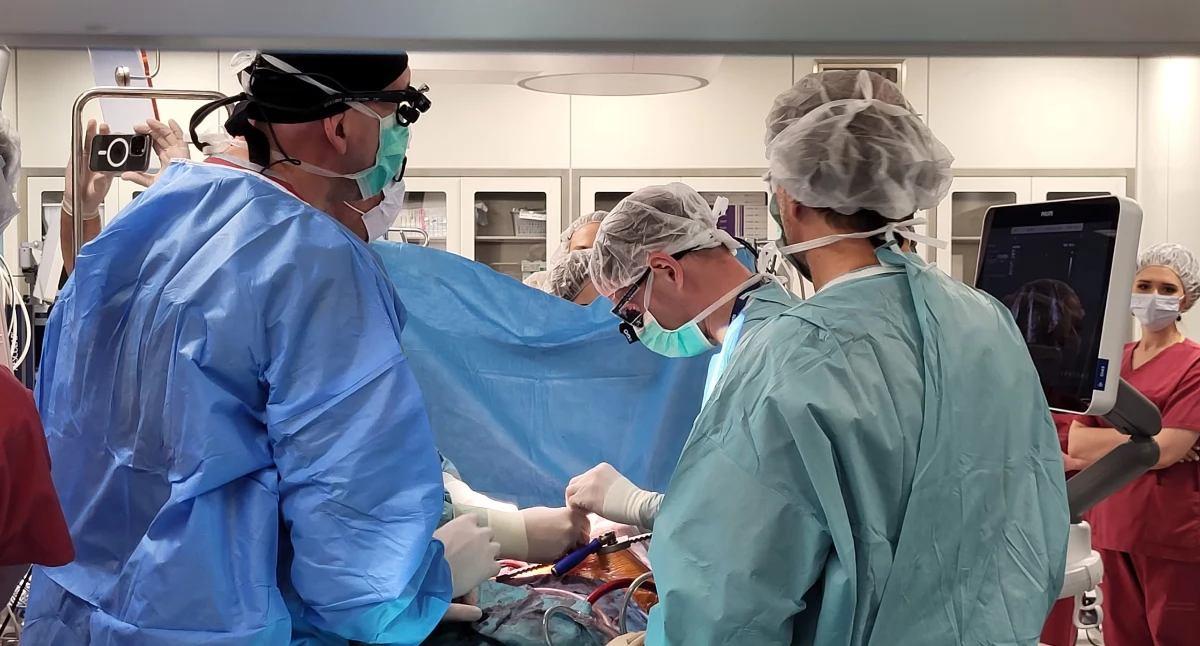 „Załatali” dziurawe serce. Wykorzystali do tego specjalny implant