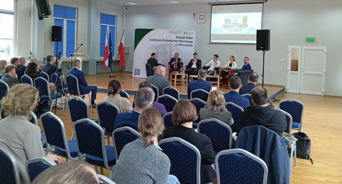 Podkarpacka Konferencja Lnu i Konopi w Oleszycach za nami [ZOBACZ ZDJĘCIA]