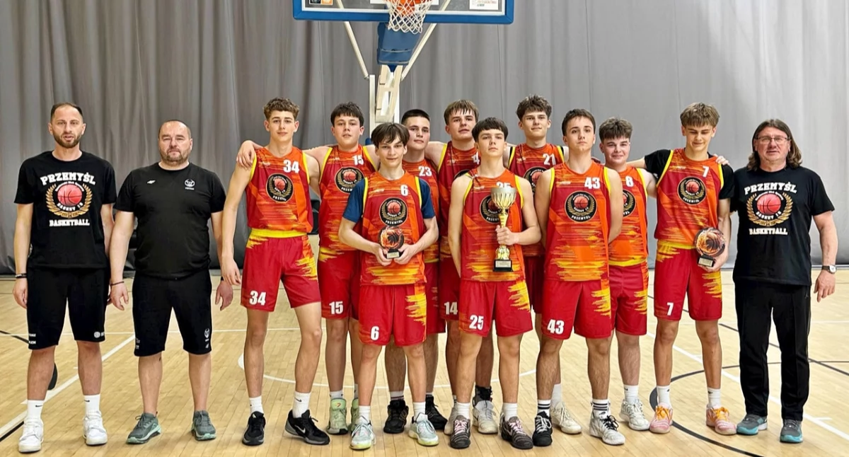 UKS Basket 15 Przemyśl w finale Mistrzostw Polski U-15!