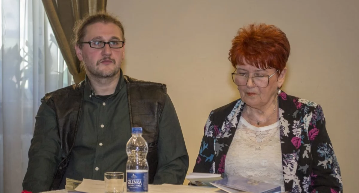 „Wracam”. Teresa Paryna wydała nowy tomik wierszy