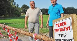 Rolnik zablokował drogę
