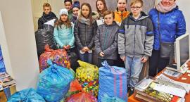 16 worków nakrętek dla Bartka od młodzieży z Olszan! [WIDEO]