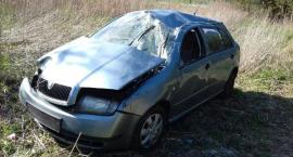 Skoda wypadła z ronda i spadła ze skarpy. 5 kobiet w szpitalu