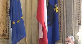 30 tys. zł na biało-czerwone flagi. Przedszkole z Dolińskiego przeniesione