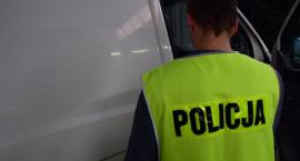 18-latek nie zatrzymał się do kontroli i potrącił policjanta. Padły strzały
