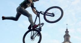 Zobaczymy aż 40 dirt jumperów