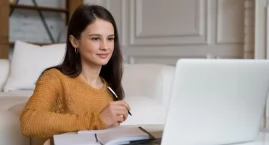 Studia licencjackie online w pigułce. Wszystko, co warto wiedzieć przed udziałem w rekrutacji
