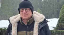 Dlaczego gawron zdradza gawronową i odwrotnie?