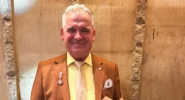 Mistrz drzeworytu Józef Lewkowicz wyróżniony ministerialnym odznaczeniem