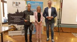 „Samonapędzający się kołowrót sprzecznych przemyśleń&hellip;
