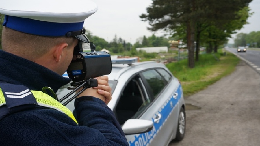 Pijany 28-latek przekroczył dozwoloną prędkość o ponad 59 km/h