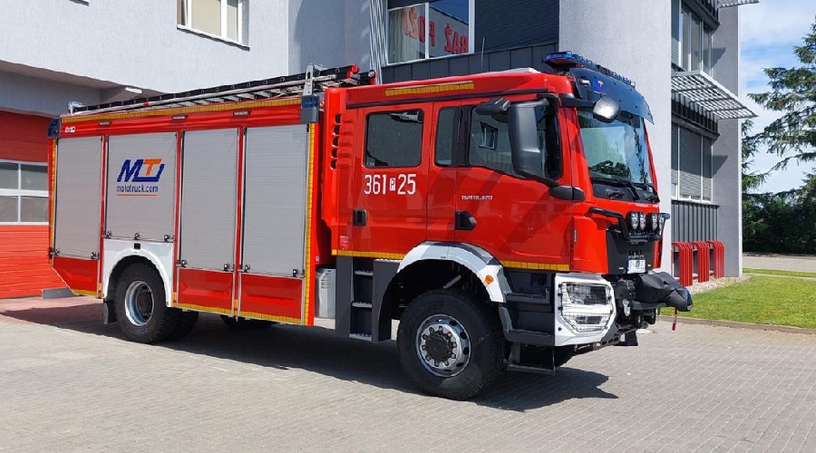 Nowy samochód dla strażaków