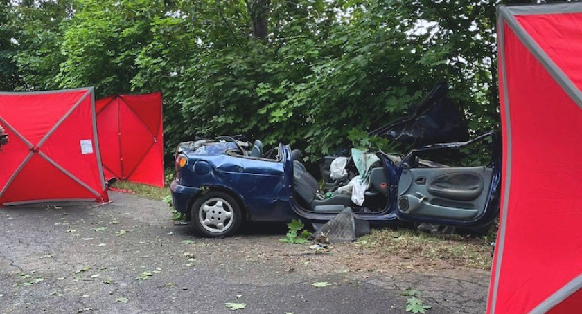 Wypadek w Olszówce Dwie osoby zginęły 