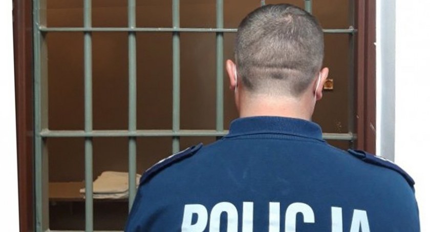 Policjanci z Koła usłyszeli zarzuty