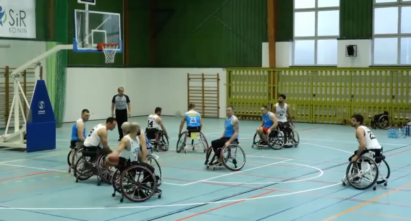 Hornets Le Cannet najlepsi w turnieju koszykówki na wózkach w Koninie