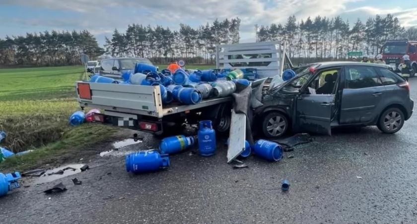 Zderzenie się trzech samochodów w miejscowości Kochowo 