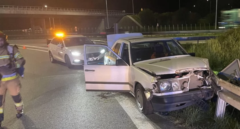 Wypadek na zjeździe z autostrady A2