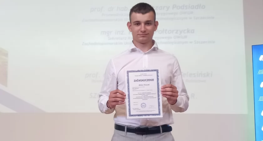 Sukces Wiktora Roszaka z Zespołu Szkól Ekonomiczno-Usługowy