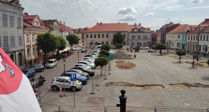 Uwaga, od dzisiaj reorganizacja ruchu na rynku w Koninie!