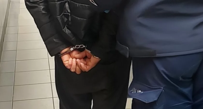 Jednego weekendu policjanci ujawnili posiadanie narkotyków aż 7 razy
