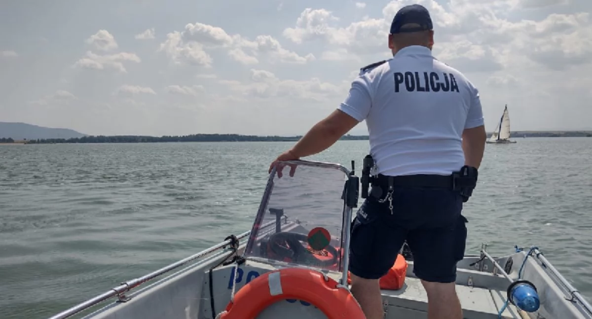 40- latek był pijany i nie miał patentu