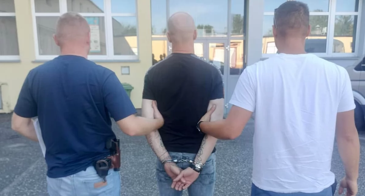 Policjanci zatrzymali 5 osób poszukiwanych, jedna z osób ukrywała się ponad 1,5 roku