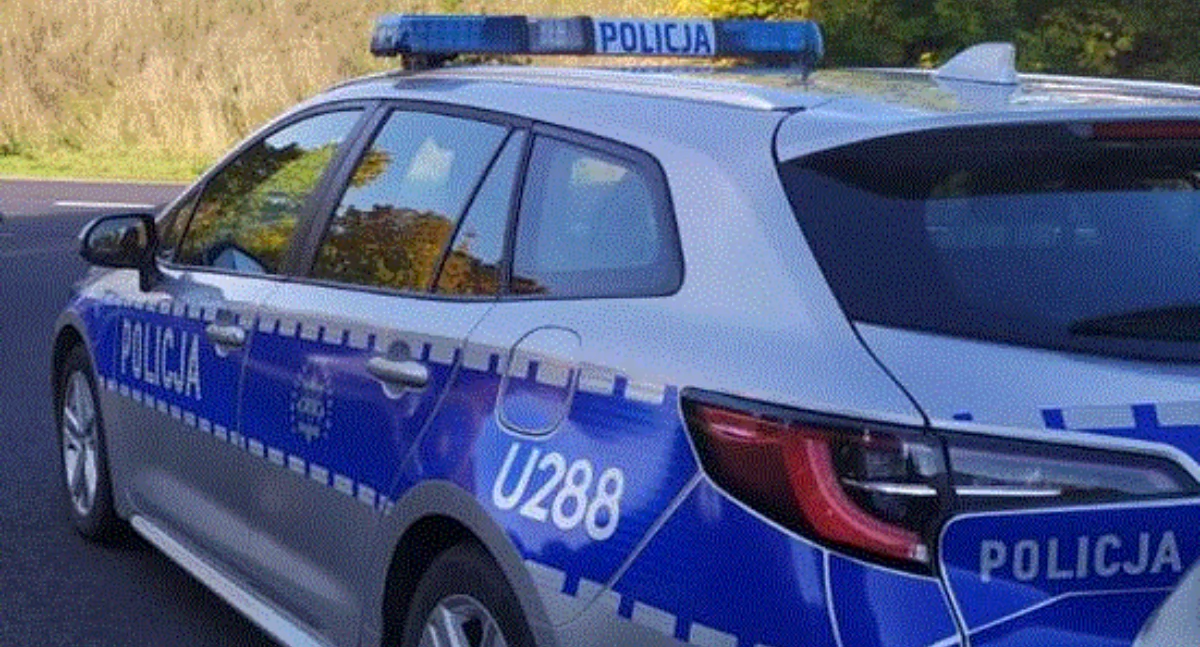 50-latek zatrzymany po narkotykach i na tablicach rejestracyjnych należących do innego pojazdu